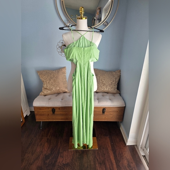 Louna Halter Cutout Midi Dress - Picture 3 of 6